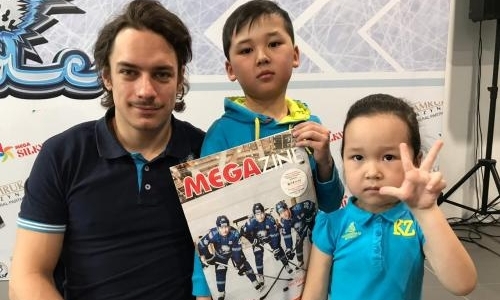 «Барыс» провел рекордную автограф сессию перед плей-офф КХЛ