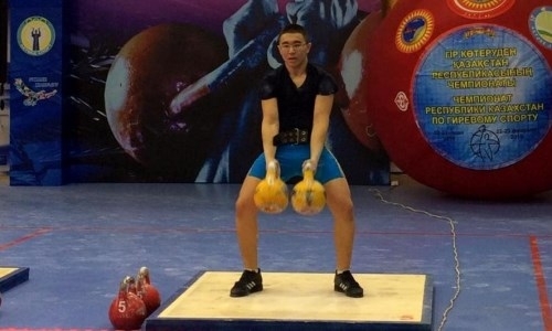 13-летний силач 123 раза поднял пудовые гири на чемпионате Казахстана и получил лицензию на ЧМ-2019 в Париже