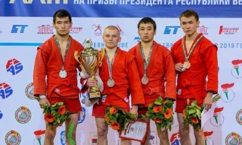 Казахстанские армейцы стали призерами международного турнира по самбо в Минске