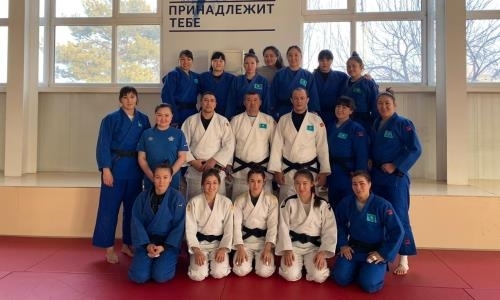 Женская сборная Казахстана по дзюдо проводит УТС в Алматинской области