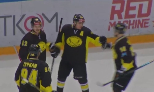 Видеообзор матча ВХЛ «Сарыарка» — «Южный Урал» 2:5