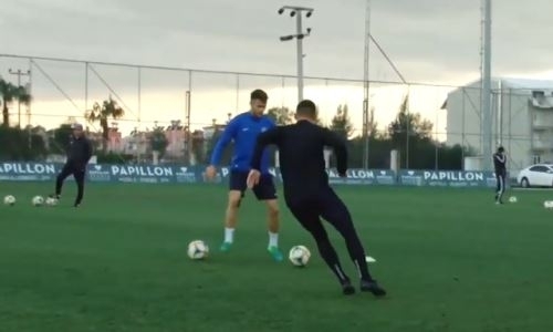 Видео с вечерней тренировки «Тараза» на УТС в Турции