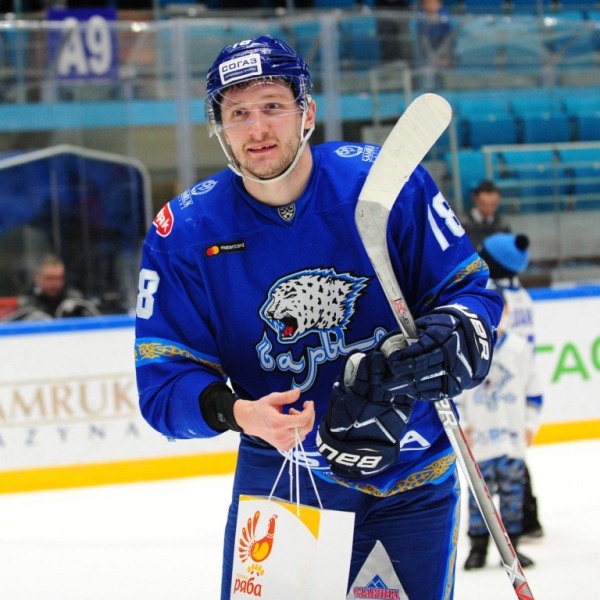 «Хотим увидеть полные трибуны!». Автор дубля «Барыса» в ворота «Куньлунь РС» высказался о решающем матче с «Авангардом»