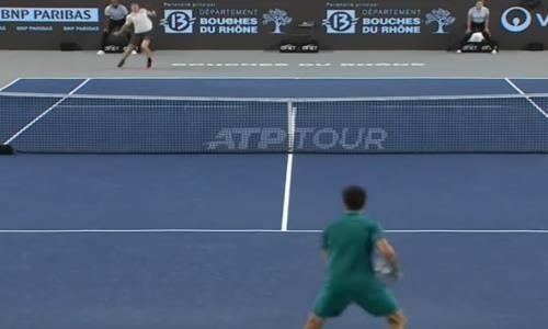 Видеообзор матча на турнире в Марселе Кукушкин — Шаповалов 6:4, 7:6