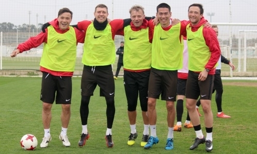 Фоторепортаж с тренировки «Шахтера» в Турции