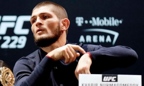 Экс-чемпион UFC сделал заявление о завершении карьеры Нурмагомедова после победы на «нефартовой» арене Головкина