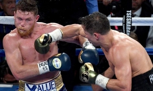 «Ел бомбы как чемпион». «Канело» похвалили за стойкость в боях с Головкиным