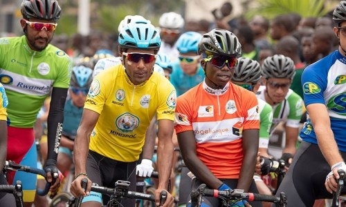 Несмотря на тотальное невезение гонщик «Астаны» удерживает лидерство в общем зачете после седьмого этапа «Тура Руанды»