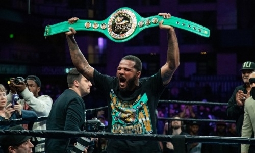 Чемпион WBC после победы над пугавшим Головкина боксером нацелился на «Канело»