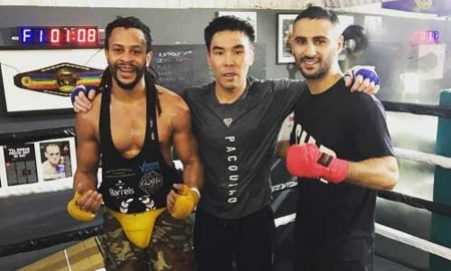 Казахстанский боксер проводит спарринги в Лондоне