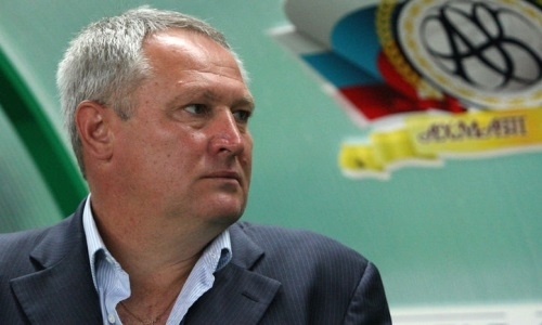 Экс-тренер сборной Казахстана может возглавить российский клуб