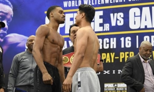 Видео полного боя, или Как Спенс уверенно забил Гарсию и нанес ему первое поражение в карьере в весе Елеусинова