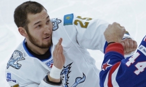 «„Барыс“ везёт супер-бойца». КХЛ отреагировала на появление Рыспаева в составе