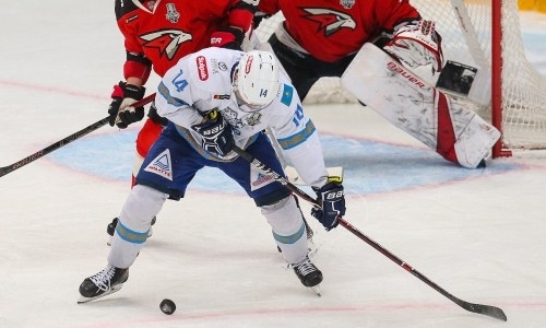 «Игра, которую необходимо поскорее забыть». Кертис Волк разобрал причины разгрома от «Авангарда» и гостевого проклятия «Барыса»