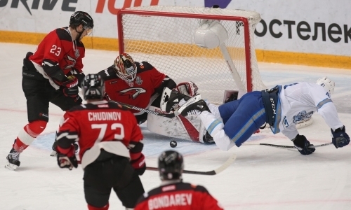 КХЛ жестко наказала «Авангард» после четвертого матча с «Барысом»