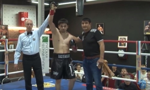 Казахстанец за две минуты вырубил грузина и продлил серию нокаутов в профи