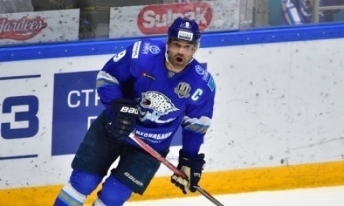 «Горе-руководители оказались на улице». В России напомнили о «безумном» руководстве «Барыса»