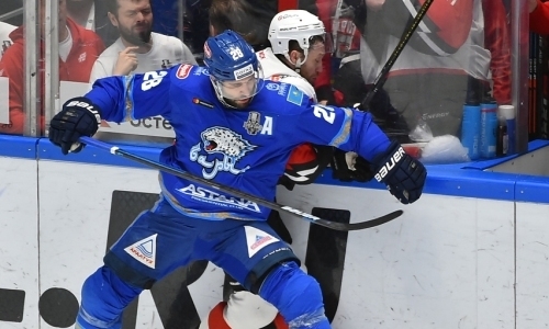 «Не увидел знаменитого прессинга омичей». Эксперт КХЛ об избытке агрессии в серии «Барыс» — «Авангард»