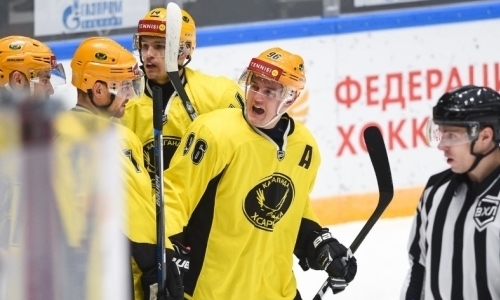 «Сарыарка» на выезде победила фаворита и вышла в полуфинал плей-офф ВХЛ