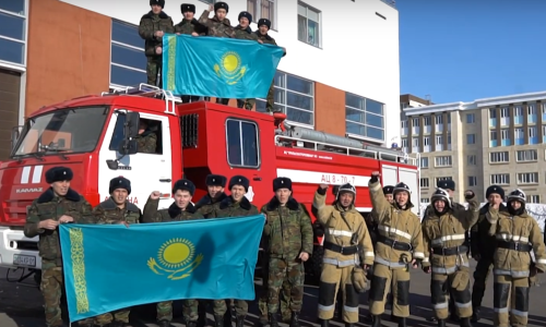 Пожарные «Астаны» пожелали победы сборной Казахстана