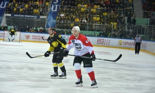 Видеообзор матча плей-офф ВХЛ «Сарыарка» — «Нефтяник» 6:5