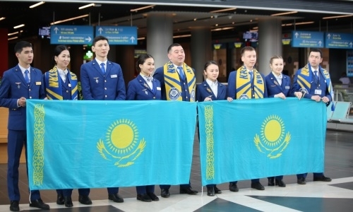 Работники ЖД Астана-Нұрлы Жол пожелали побед сборной Казахстана