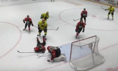 Видеообзор матча плей-офф ВХЛ «Нефтяник» — «Сарыарка» 2:1 ОТ