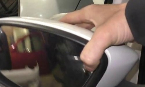 В МВД РК прокомментировали кражу зеркал с машины олимпийского чемпиона из Казахстана