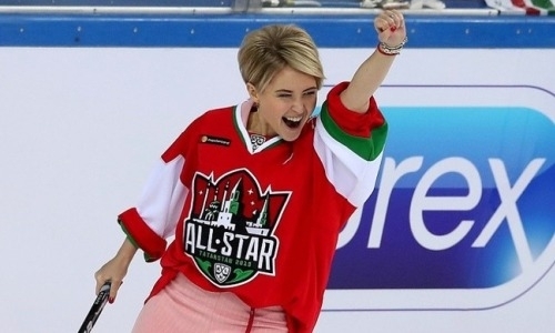 «Как бы соперник тебя ни провоцировал, — игра должна быть достойной». Женский взгляд на «Барыс» из России