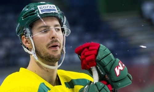 «„Оскара“ хотят получить». Форвард «Ак Барса» поддержал претензии «Барыса» в симуляциях «Авангарда»