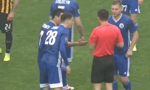 Видео фола, после которого «Кайрат» должен был остаться в меньшинстве на первой минуте, но судья решил иначе