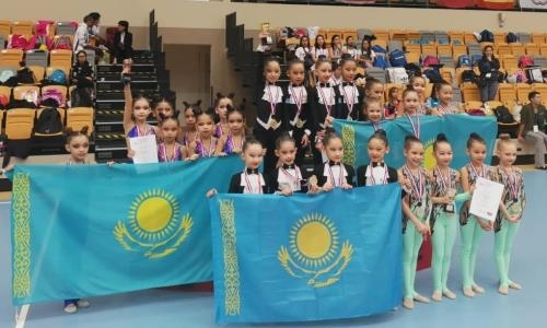 Юные казахстанские гимнастки триумфально выступили в Сингапуре