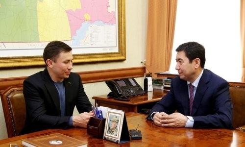 «Наш великий чемпион». Аким Карагандинской области обратился к Головкину