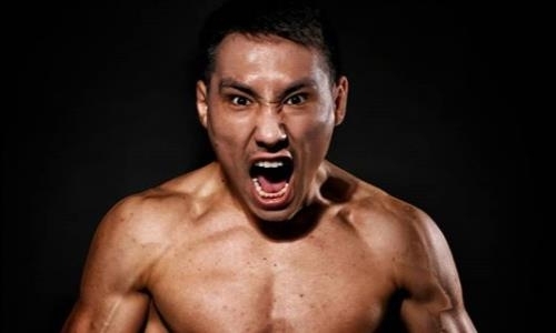 Алимханулы анонсировал прямую трансляцию своего следующего боя в Казахстане