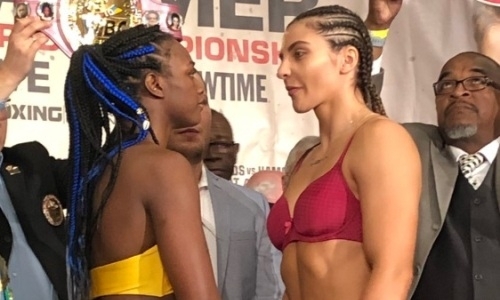 Соперница уроженки Казахстана в бою за звание «абсолюта» явилась на дуэль взглядов с «динозавром». Смешное видео