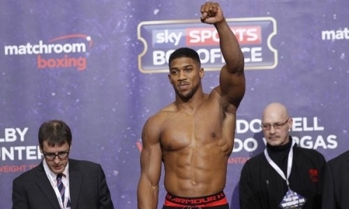 Стало известно, вошел ли Дычко в список претендентов на бой с Джошуа 