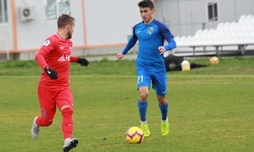 Молодой казахстанский нападающий попал в заявку российского клуба на матч чемпионата
