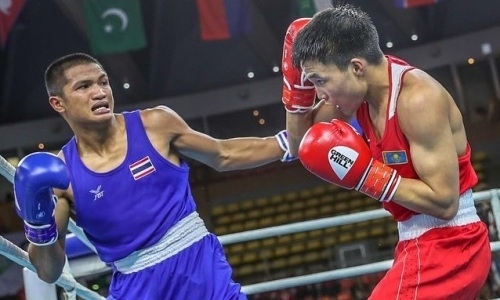 Еще один в четвертьфинале. Видео полного боя «молодежного» чемпиона Азии из Казахстана на ЧА-2019