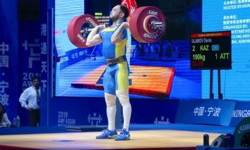 Сборная Казахстана по тяжелой атлетике завоевала вторую медаль чемпионата Азии-2019