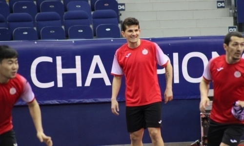 «Чуточку сильнее». Российский игрок назвал победителя матча «Кайрат» — «Барселона»