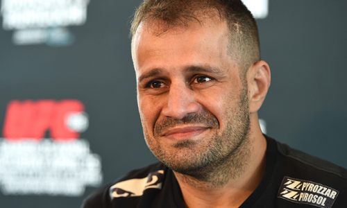 Главная звезда вечера с титульным боем Хамитова «слился» в последний момент