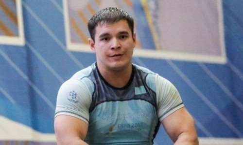 Казахстанские тяжелоатлеты продолжают «лажать» на чемпионате Азии-2019