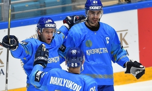 Казахстан после первого периода обыгрывает одного из главных конкурентов за путевку в элиту