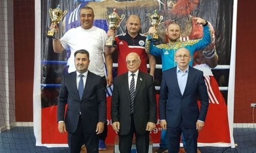 Казахстан «в одну калитку» проиграл Узбекистану на международном турнире по боксу в Азербайджане