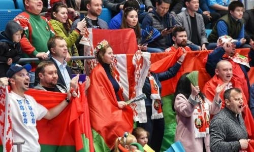 Отец хоккеиста сборной Беларуси приехал в Нур-Султан болеть за сына