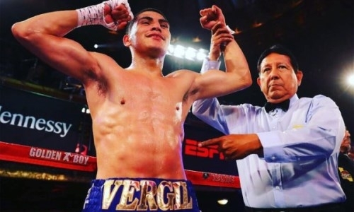 Небитый американец победил жестоким нокаутом в андеркарде боя «Канело» — Джейкобс за титулы в весе Головкина 