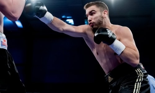 «Останови этот гребаный бой!». Рефери просто наблюдал за диким избиением в первой стране Головкина в профи