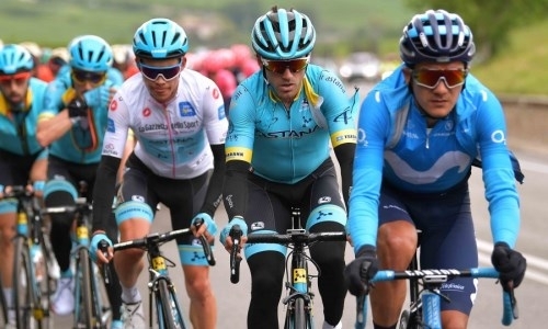 «Мы знали». В «Астане» прокомментировали потерю Лопесом белой майки