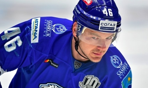 Хоккеист сборной Казахстана покинул «Барыс» и подписал контракт с новым клубом