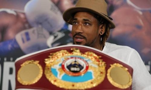 Пытавшийся «ограбить» Головкина чемпион мира провел первую дуэль взглядов перед защитой титула